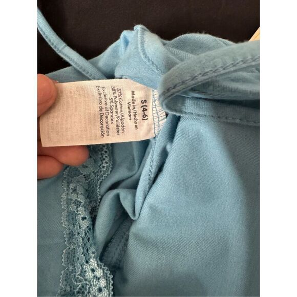 Blue tank top - Picture 4 of 7